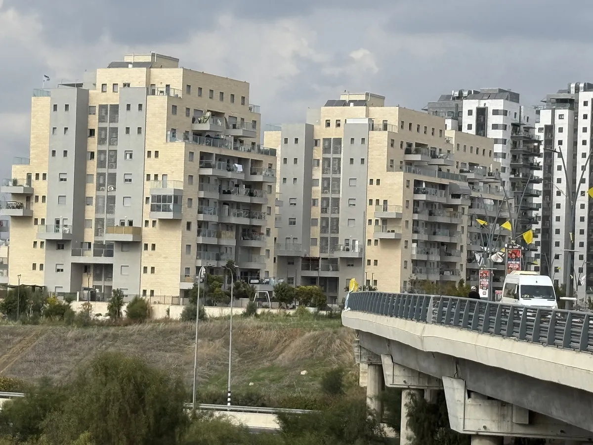 New residential buildings in Carmei Gat, northern Kiryat Gat